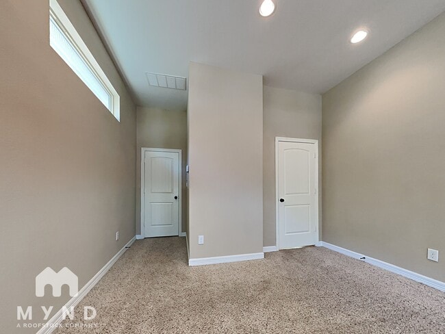 Building Photo - 5938 Kiam St