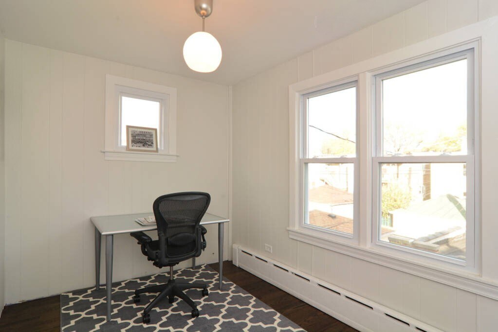 Building Photo - 5011 N Mozart St