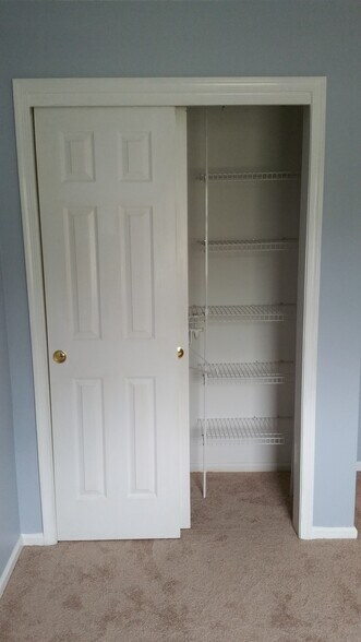 Building Photo - 138 Trotters Lea Ln