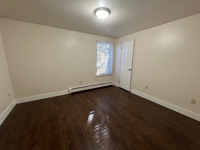 Building Photo - Mathews634 (KC-JF-NB)