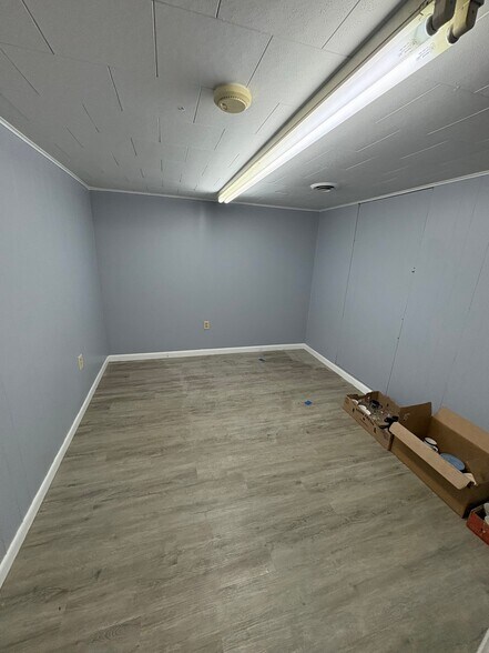 Building Photo - 661 Reynoldswood Rd