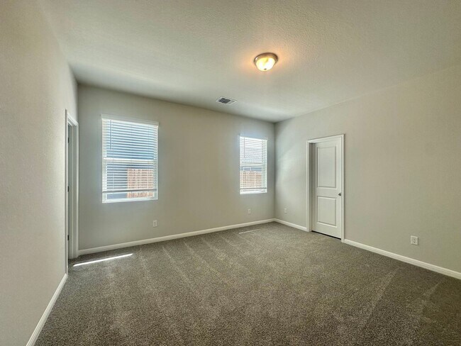 Building Photo - 3 Bed 2Bath in Taylor Tx