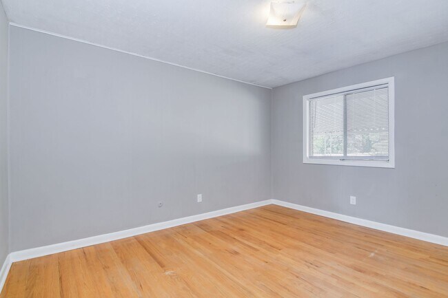 Building Photo - 4 Bedroom 1.5 Bathroom Home in Augusta