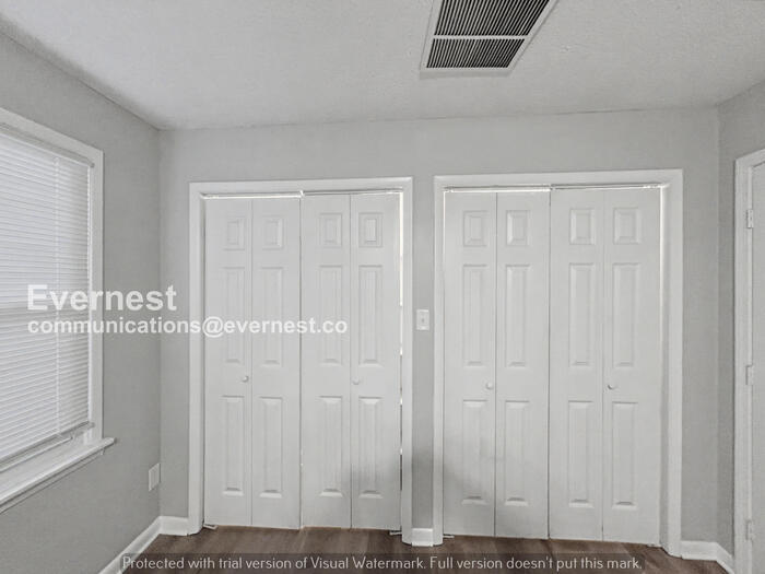 Building Photo - 835 Margo Ln