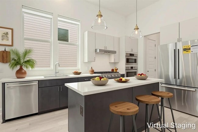 Building Photo - 2505 Bluebonnet Ln
