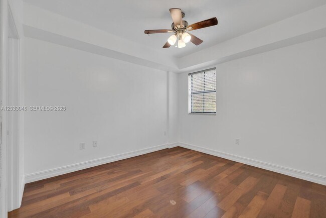 Building Photo - 1650 Galiano St