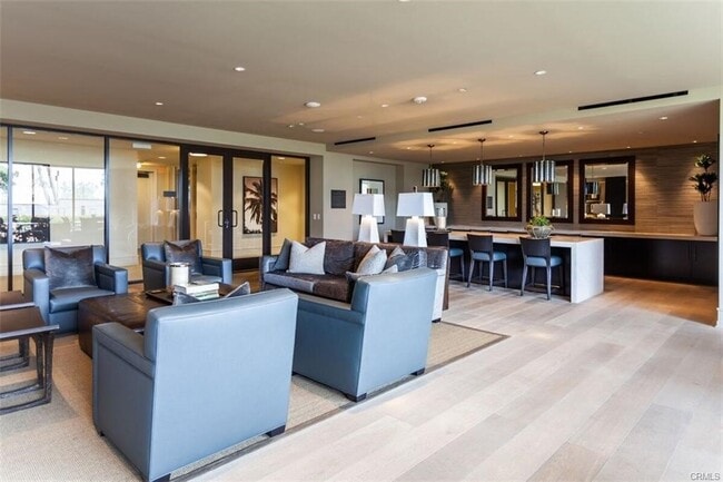 Building Photo - 1447 Santa Barbara Dr