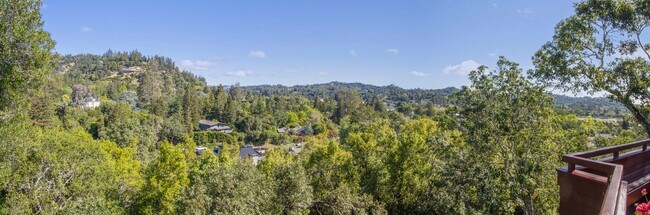 Building Photo - Gated 4bd/3ba Kentfield Home