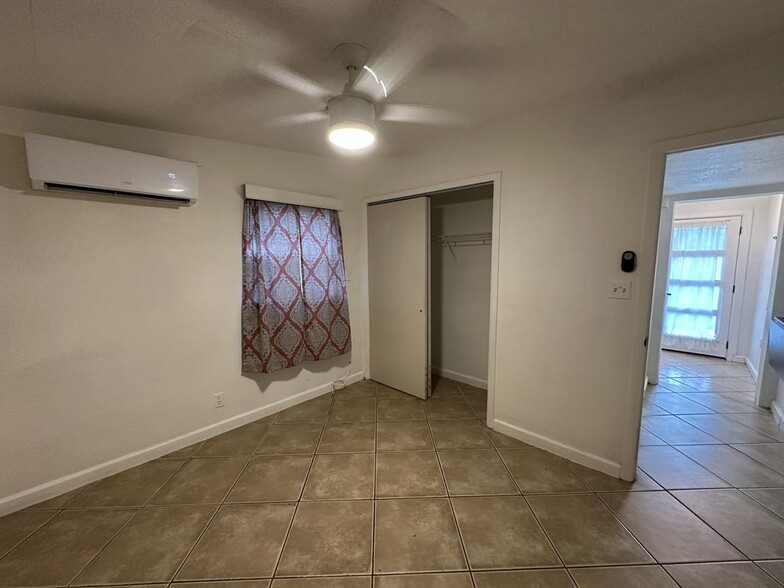 Building Photo - 4719 S 88th St