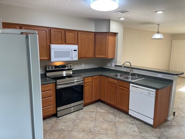 Building Photo - 1829 Shay Lin Ct