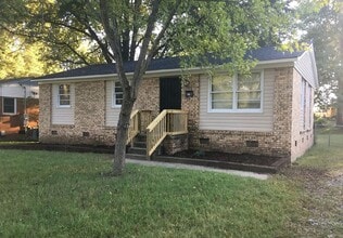 Building Photo - 3-bedroom, 1-bath home with a fenced-in yard, located on Guerrant Street in Greensboro