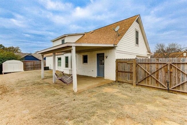 Building Photo - 7105 Santa Cruz Dr