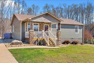 Building Photo - 450 Lindsey Lake Rd