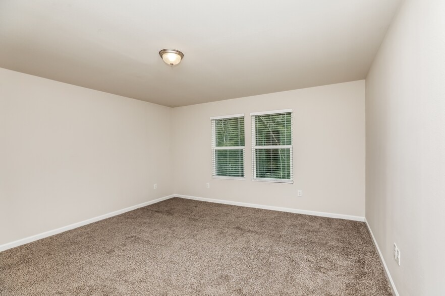 Building Photo - 6226 Travelers Rest Ct