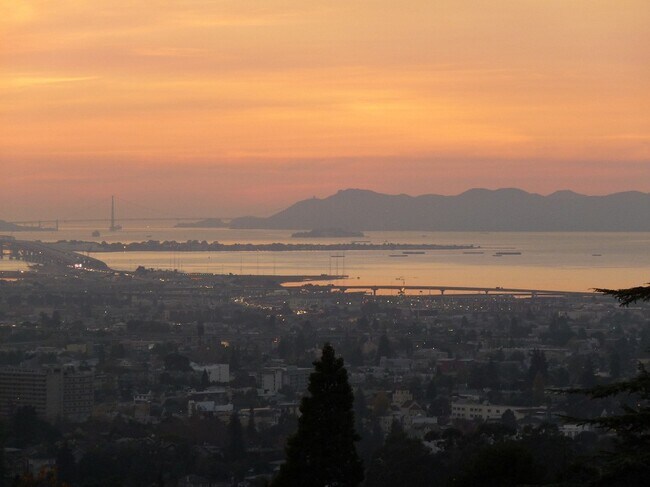 View, GG Bridge, Alcatrez - 9 Alta Ave
