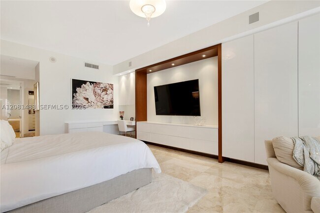 Building Photo - 9705 Collins Ave