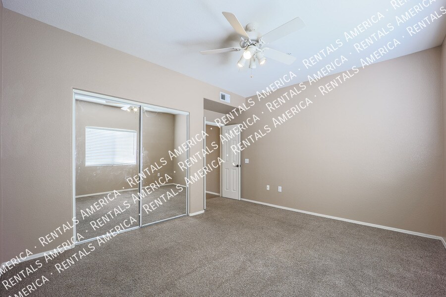 Building Photo - 9555 E Raintree Dr