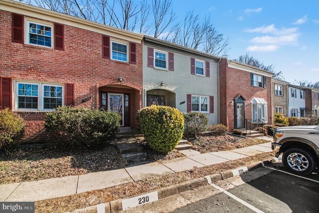 Building Photo - 7207 Jayhawk St