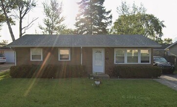Building Photo - 3 Bedroom in Waukegan