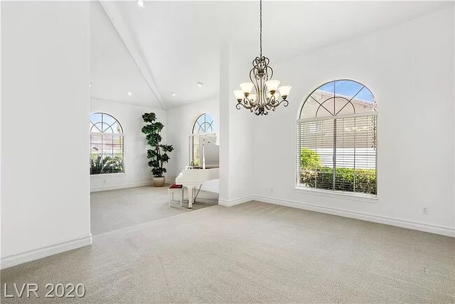 Building Photo - 7777 Willow Cove Cir