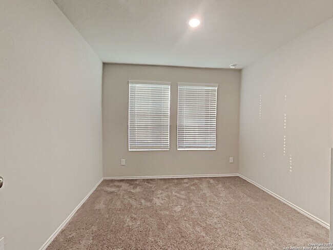 Building Photo - 5550 Basil Chase