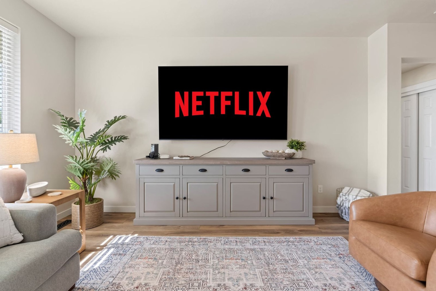 Building Photo - 3173 S Mystic Seaport Ave