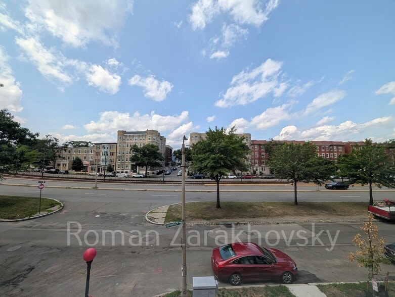 Building Photo - 1322 Commonwealth Ave
