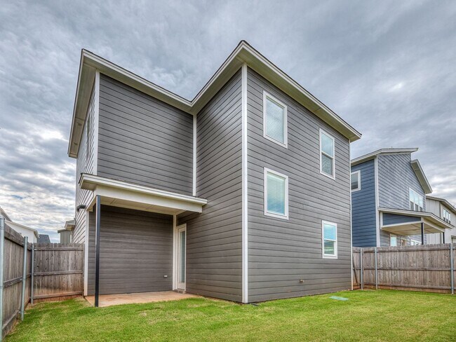 Building Photo - Beautiful New Construction Home in Edmond/...