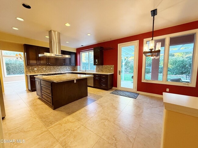 Building Photo - 267 High Meadow St