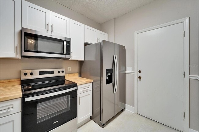 Building Photo - 1032 Radison Ave
