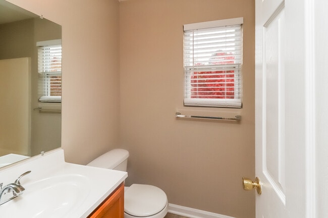 Building Photo - 1517 Brookgreen Ave