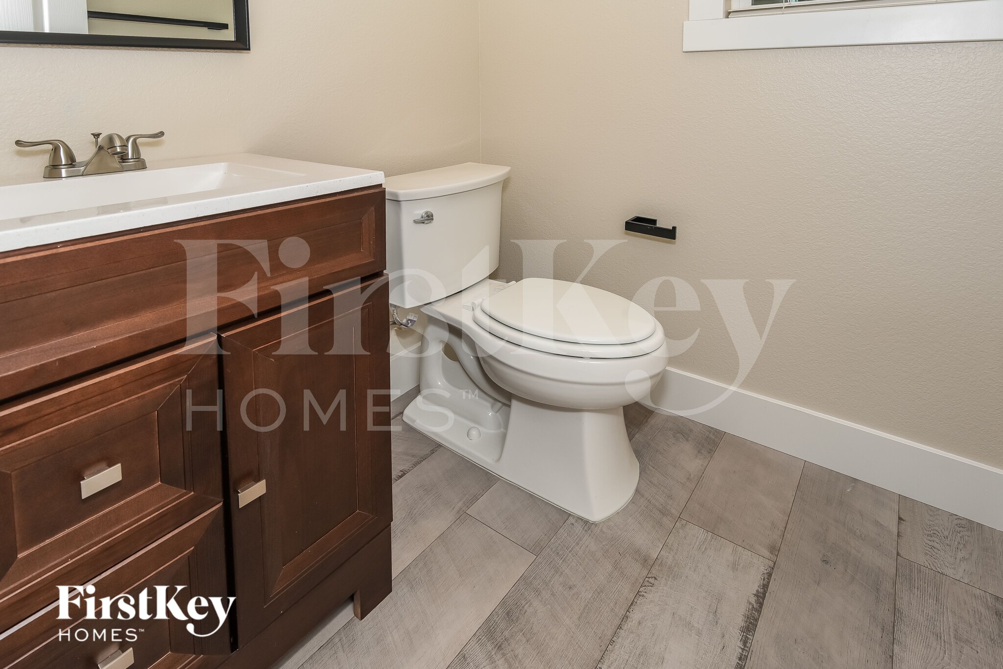 Building Photo - 7380 Benlomond Ave