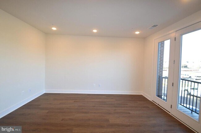 Building Photo - 21838 Beckhorn Sta Ter