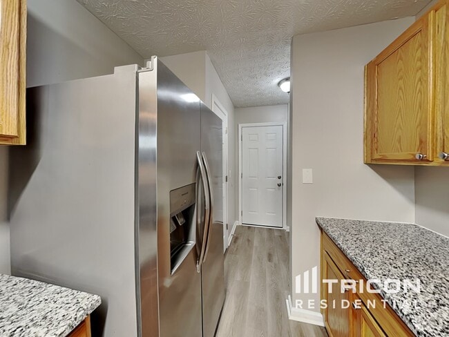 Building Photo - 138 Oak Grove Pl