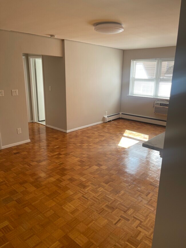 Building Photo - 500 Alma Ter