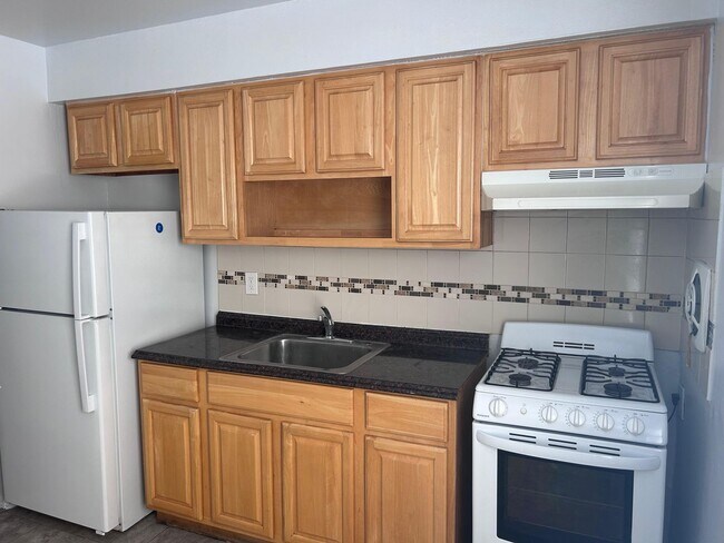 Interior Photo - Gran Prix Apartments