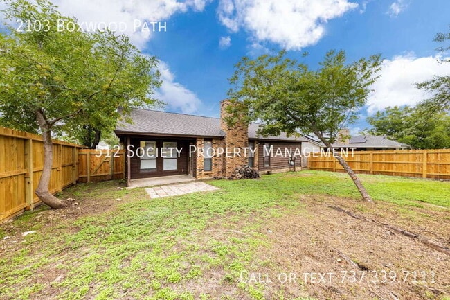 Building Photo - 2103 Boxwood Path