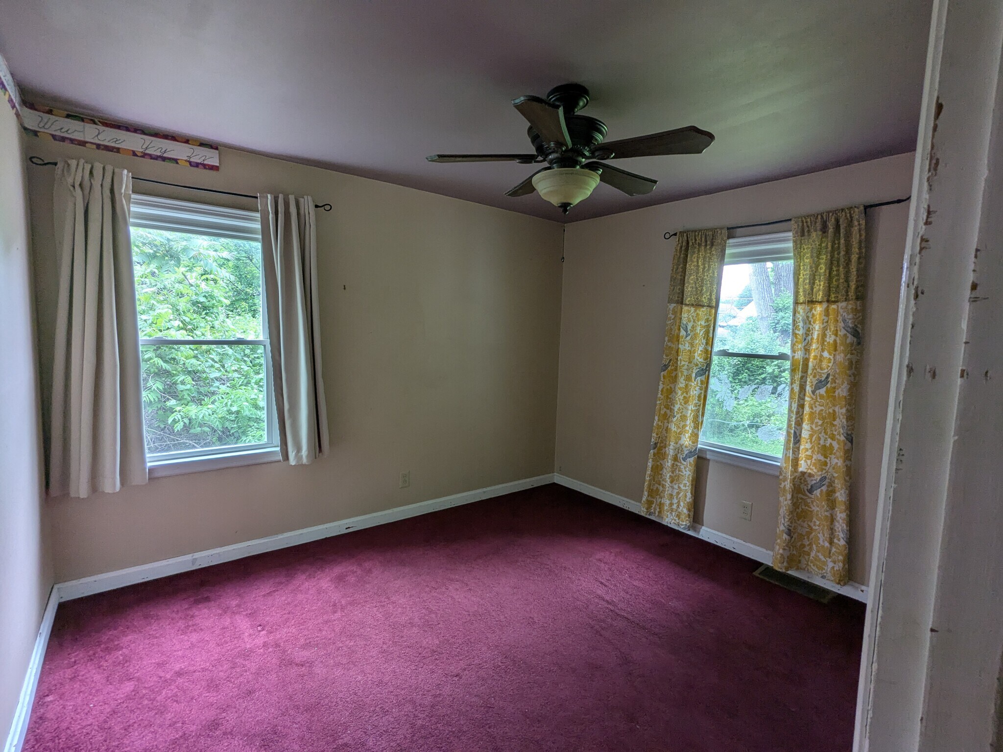 Building Photo - 916 Barton Pl