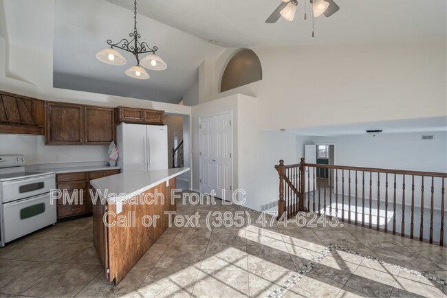 Building Photo - 794 E Savannah Ct