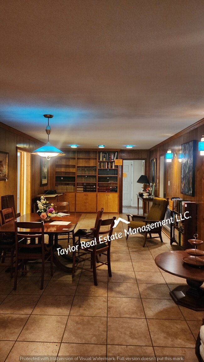 Building Photo - 103 Rivermont Dr