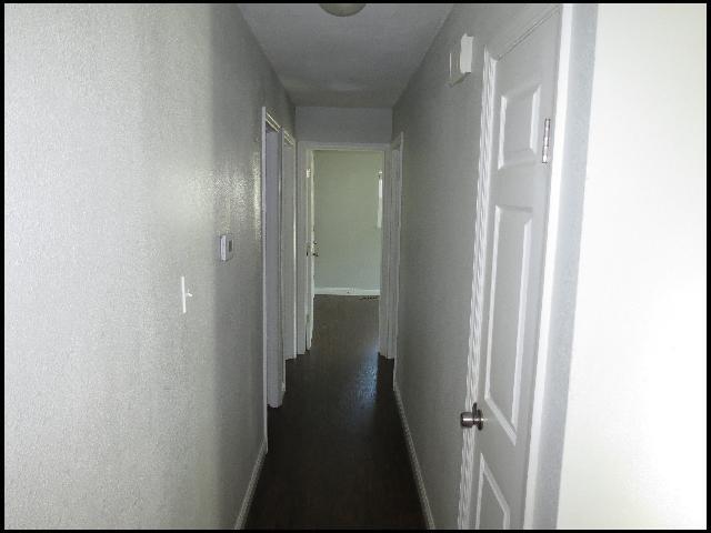 Building Photo - 9216 W 6th St