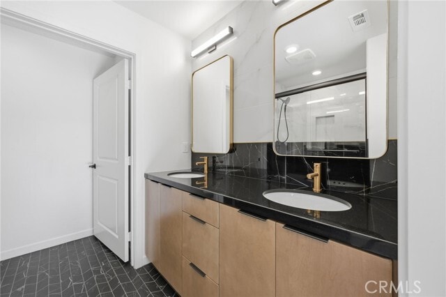 Building Photo - 11716 Rose Dr