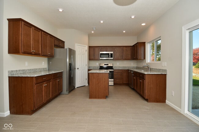 Building Photo - 9732 Evening Sky Way