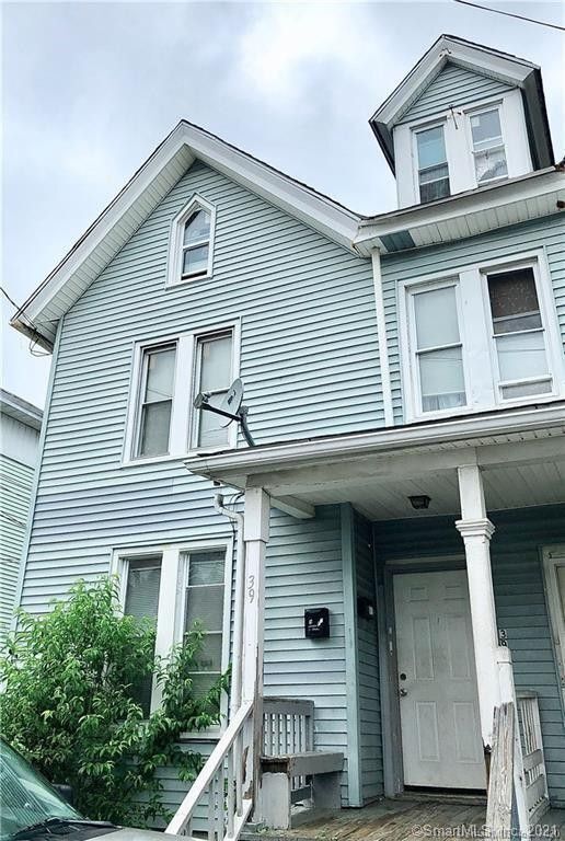 Building Photo - 39 Jane St