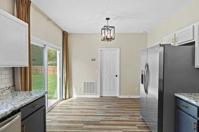 Building Photo - 132 Azalea Plantation Blvd