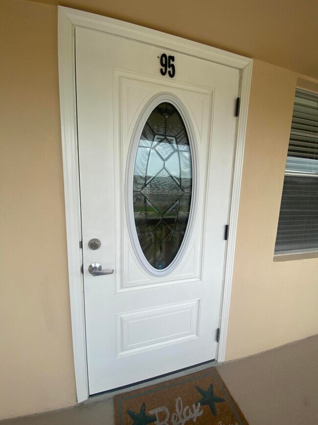 Building Photo - 95 Hastings E