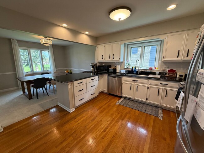 Building Photo - 3508 Caine Dr