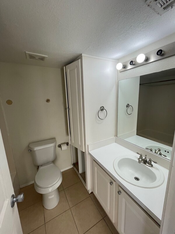 Building Photo - 131 Water Front Way