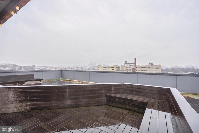 Building Photo - 1501 N 31st St