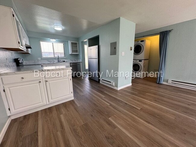Building Photo - 1330 Ashby Ct